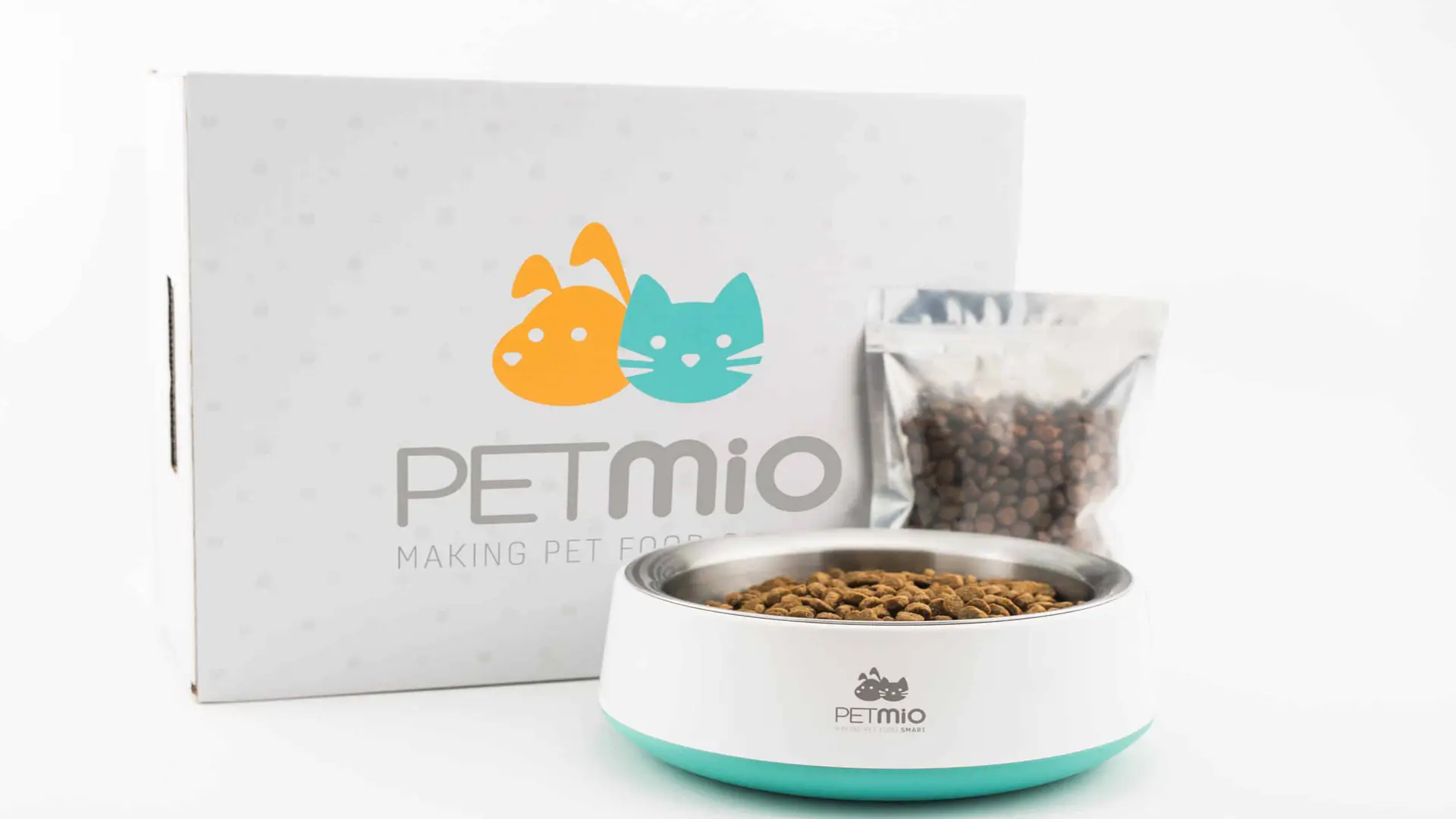PetMio 115 PetMio box next to package and bowl with food