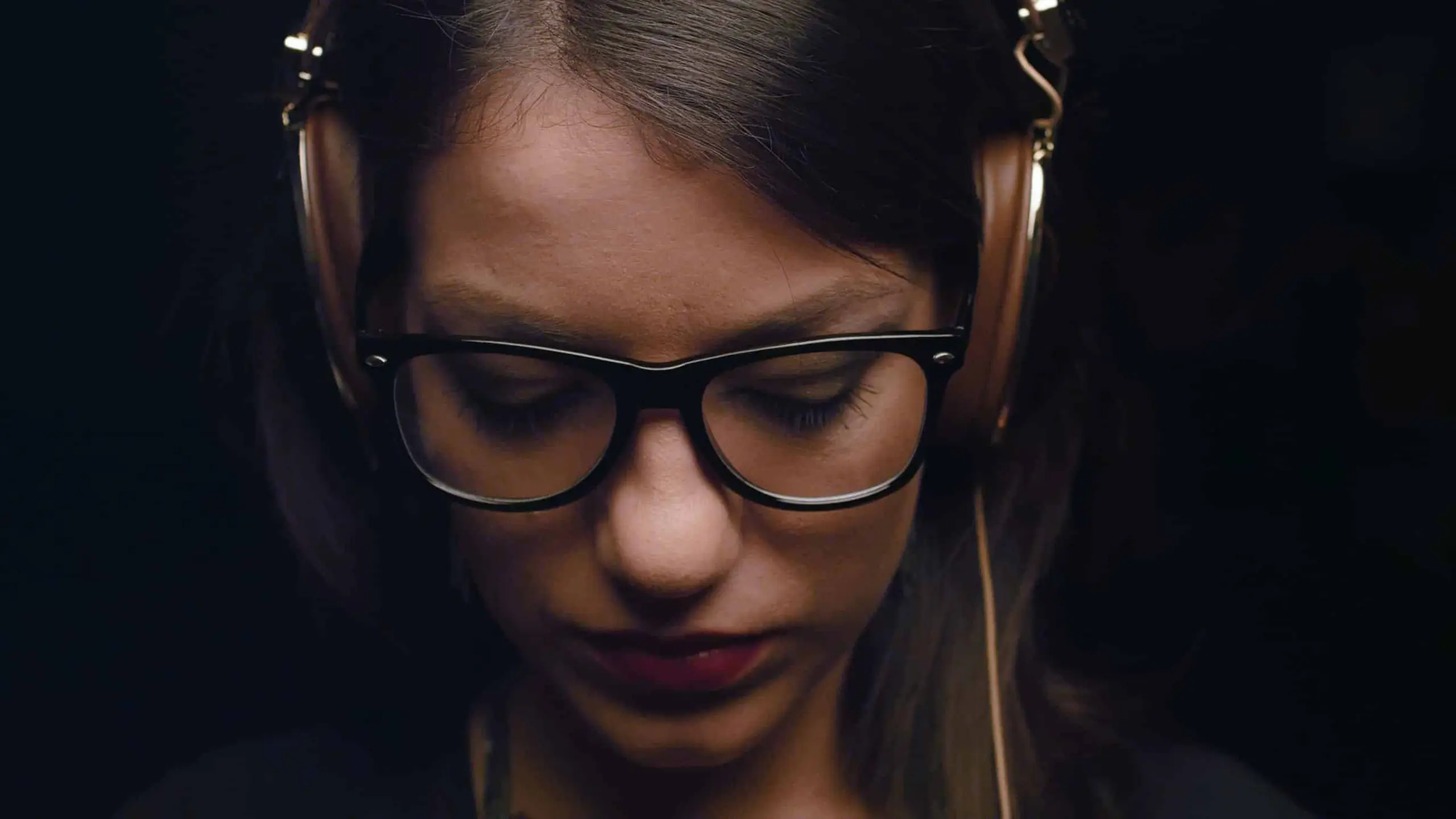 AI-Driven Commercial Production: What's Changing 1 ai-driven commercial production - martin-lighting