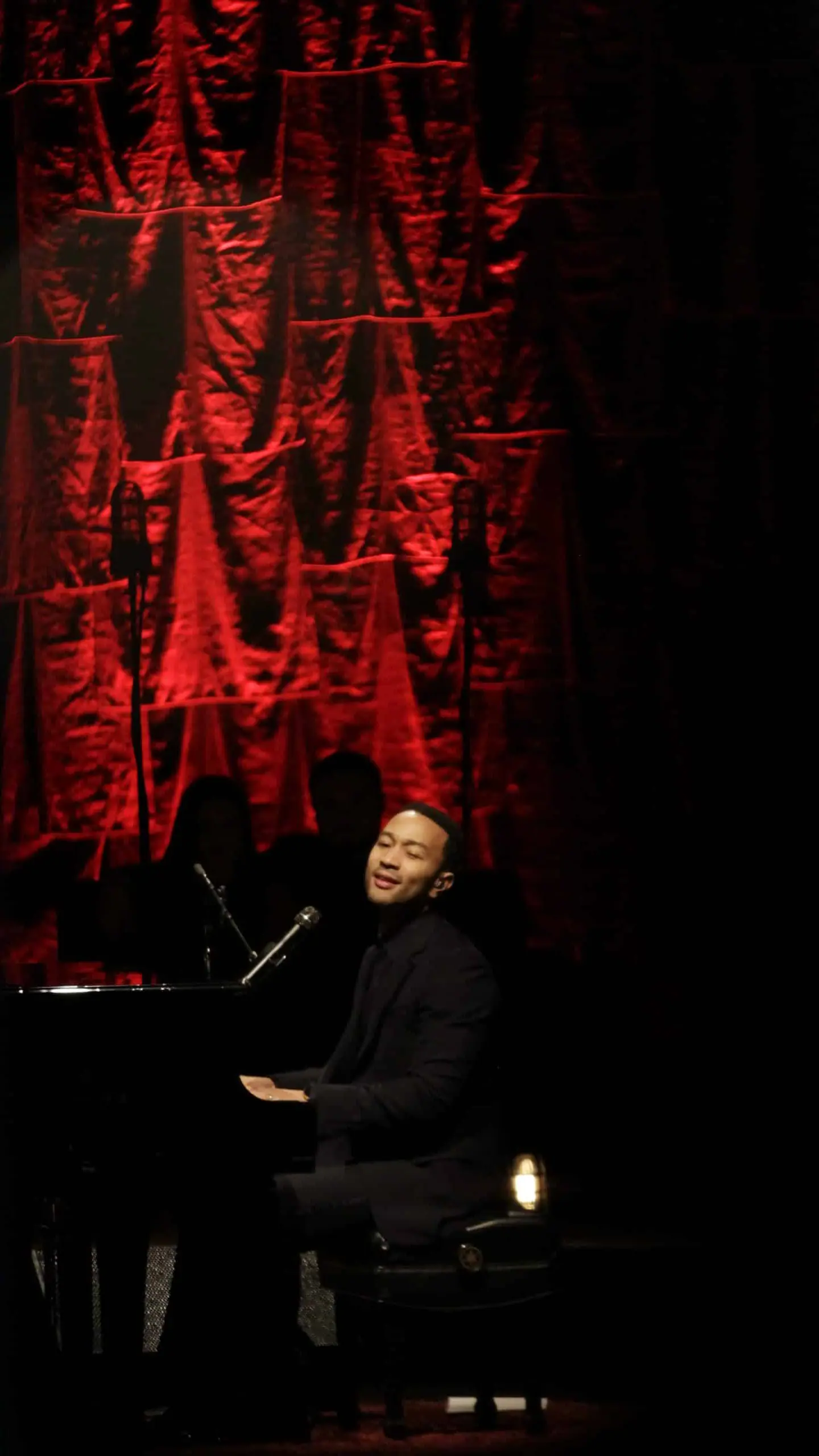 John Legend 7 Side profile of John Legend performing in concert