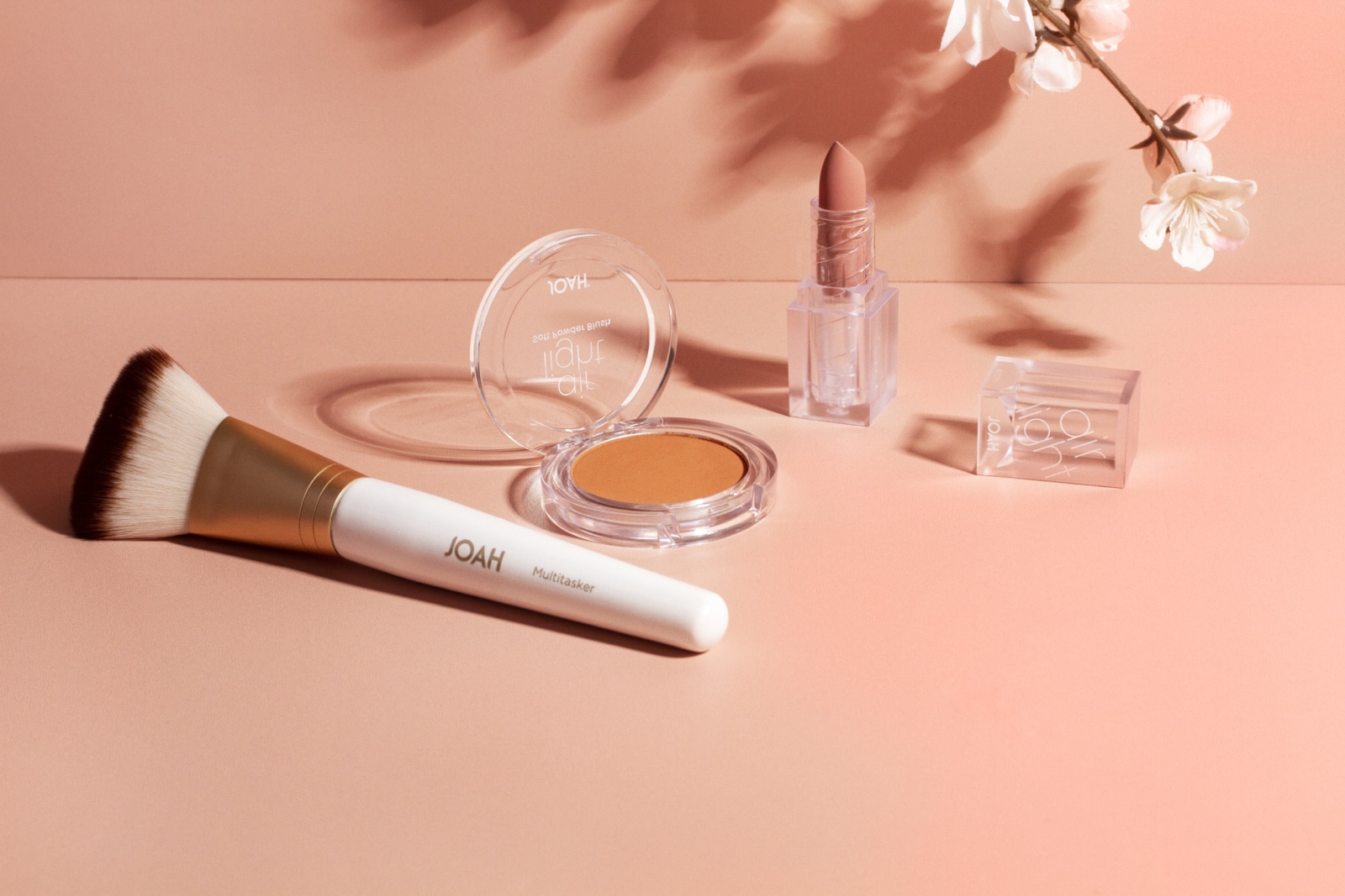 What You Need to Set Up Your Etsy Shop Joah Multitasker makeup kit on display
