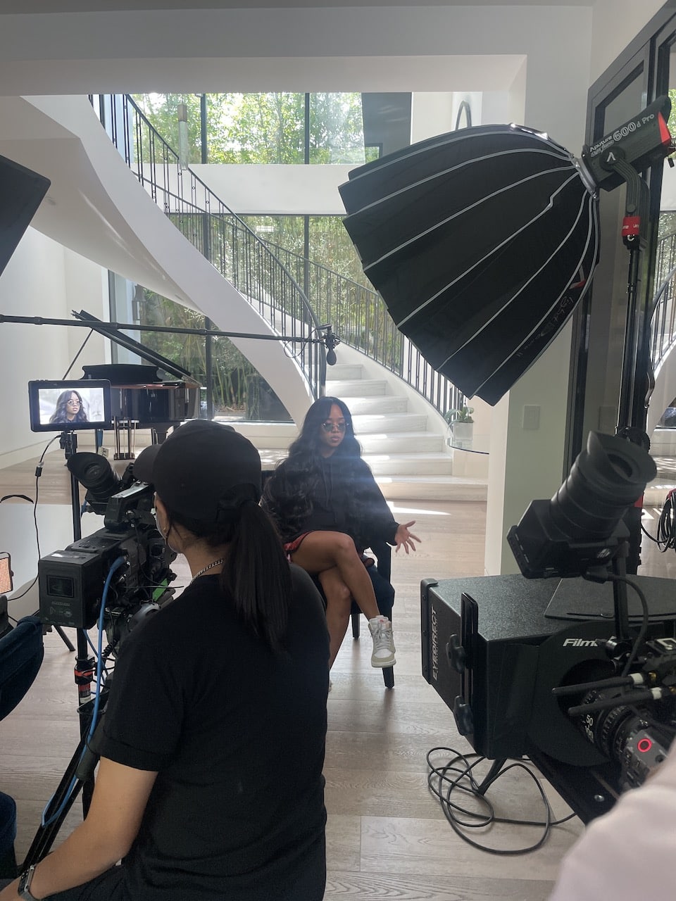 H.E.Rl on set with crew and equipment