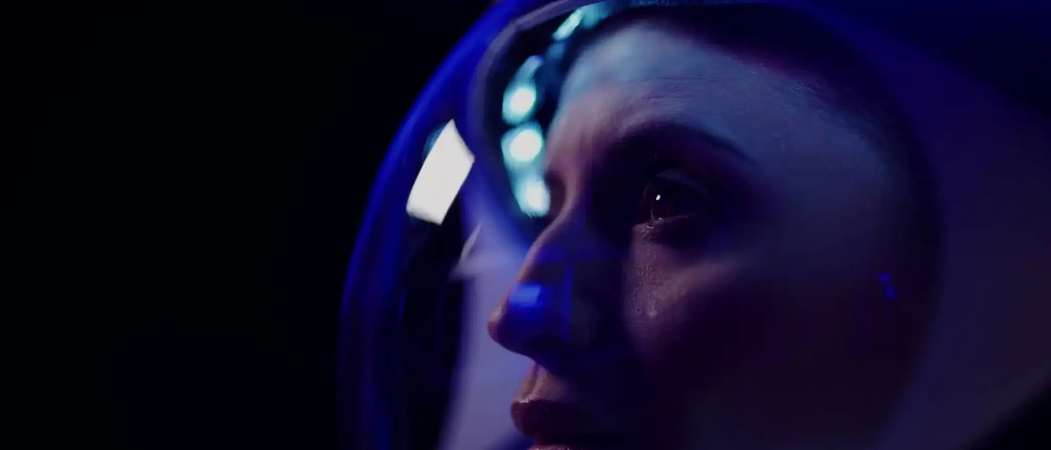 cis-page-tv-show-pitch11 Lyra frame