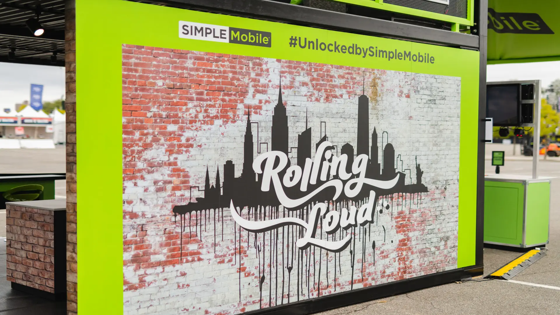 Rolling Loud 11 Simple Mobile mural