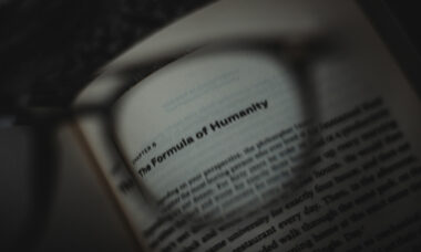From Data to Storytelling: How AI Helps Craft Compelling Ad Narratives