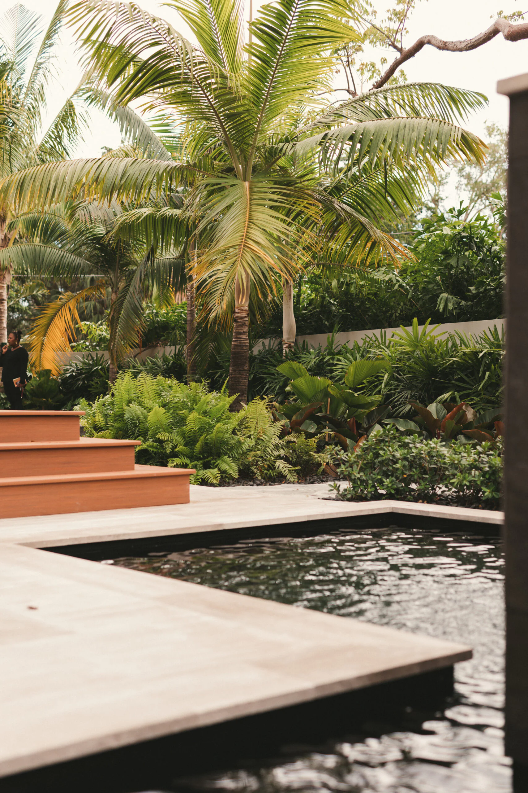 Witkin Hults and Partners 45 Witkin Hults + Partners Las Olas House CIS 19