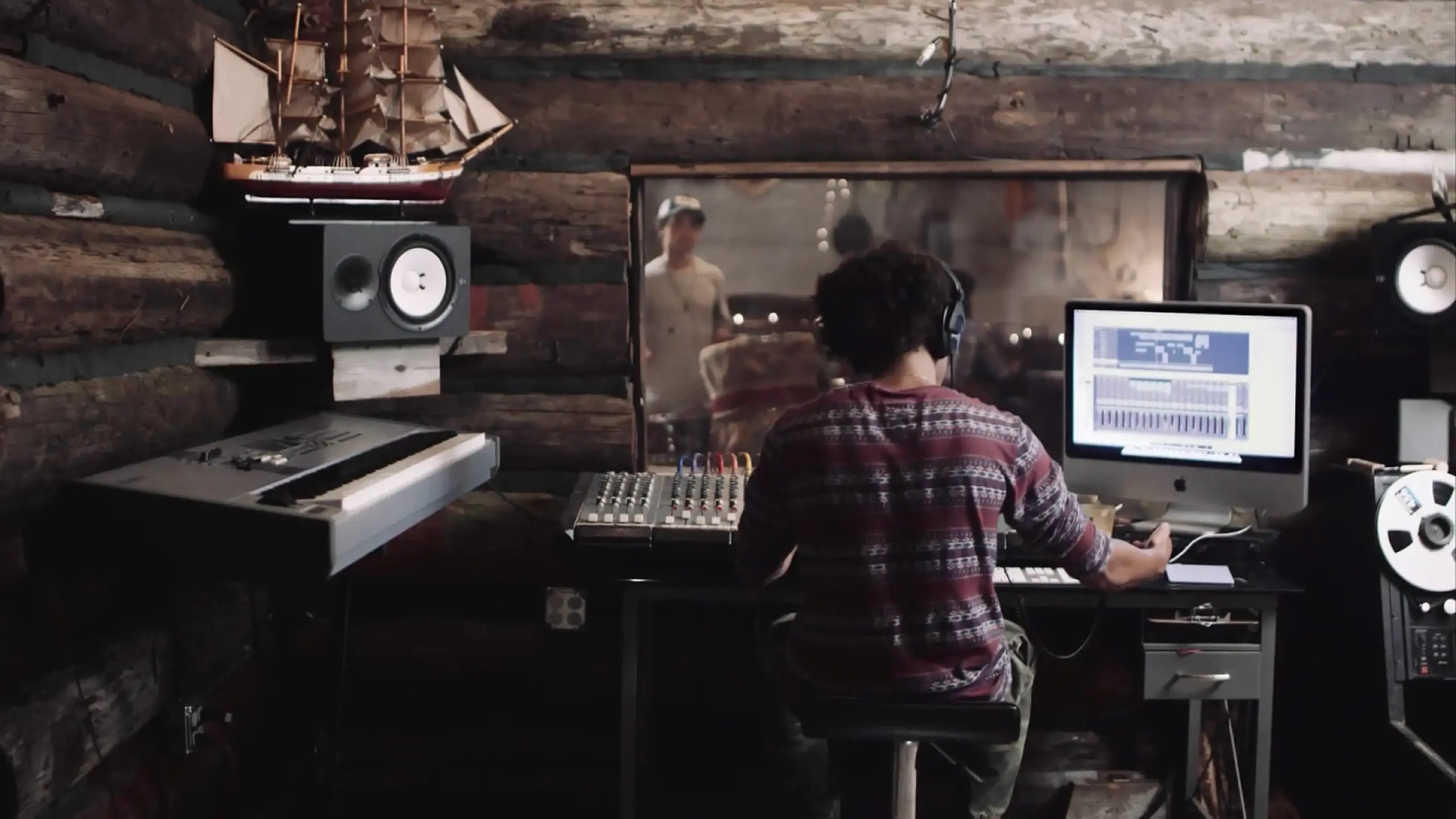 TV vs Film Audio Mixing: Key Differences Every Creator Should Know 1 TV vs Film Audio Mixing: Key Differences Every Creator Should Know