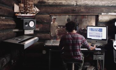 cistudios portfolio Mad Studios Simple Mobile 000