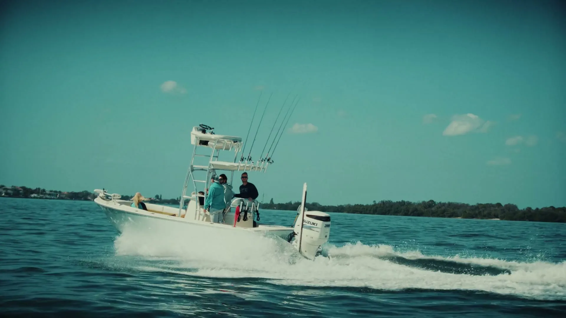 columbia pfg pete alonso tampa bay Pete Alonso fishing Tampa Bay for Columbia PFG, boat running across the water