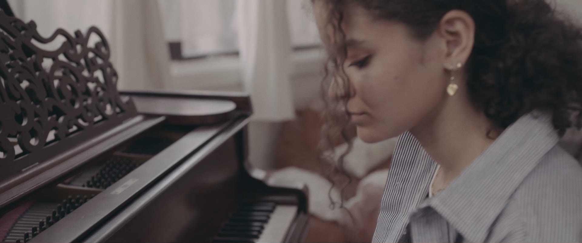 Pianos and Rooftops