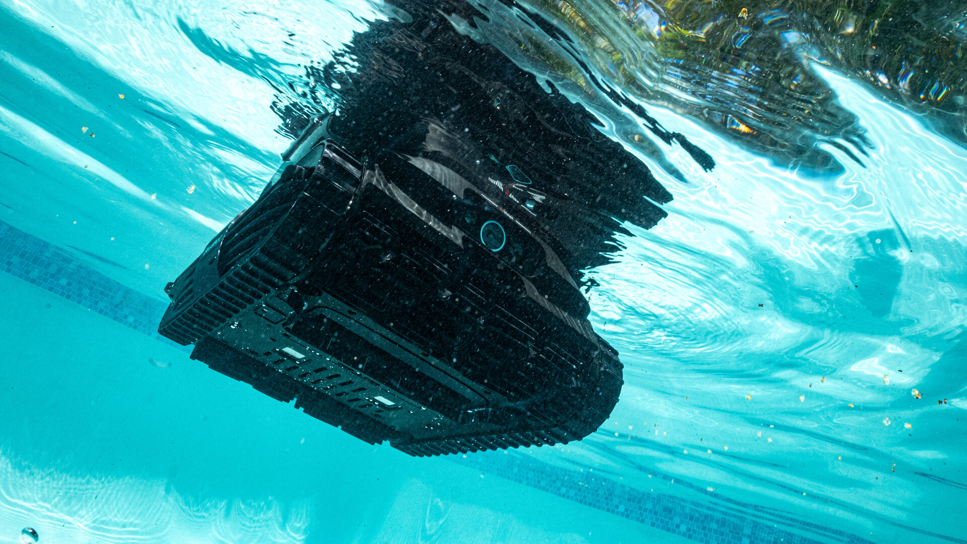 BeatBot 11 BeatBot AquaSense X surfacing, product launch video production by C&I Studios