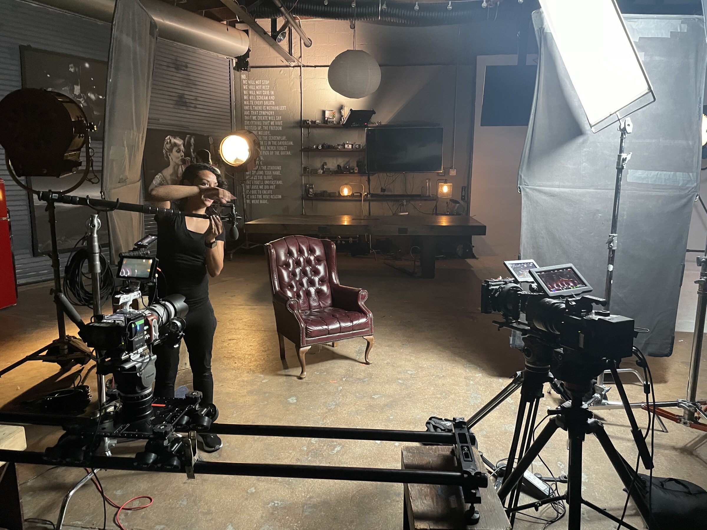 Fund Black Tech 14 Interview chair lit and ready on set